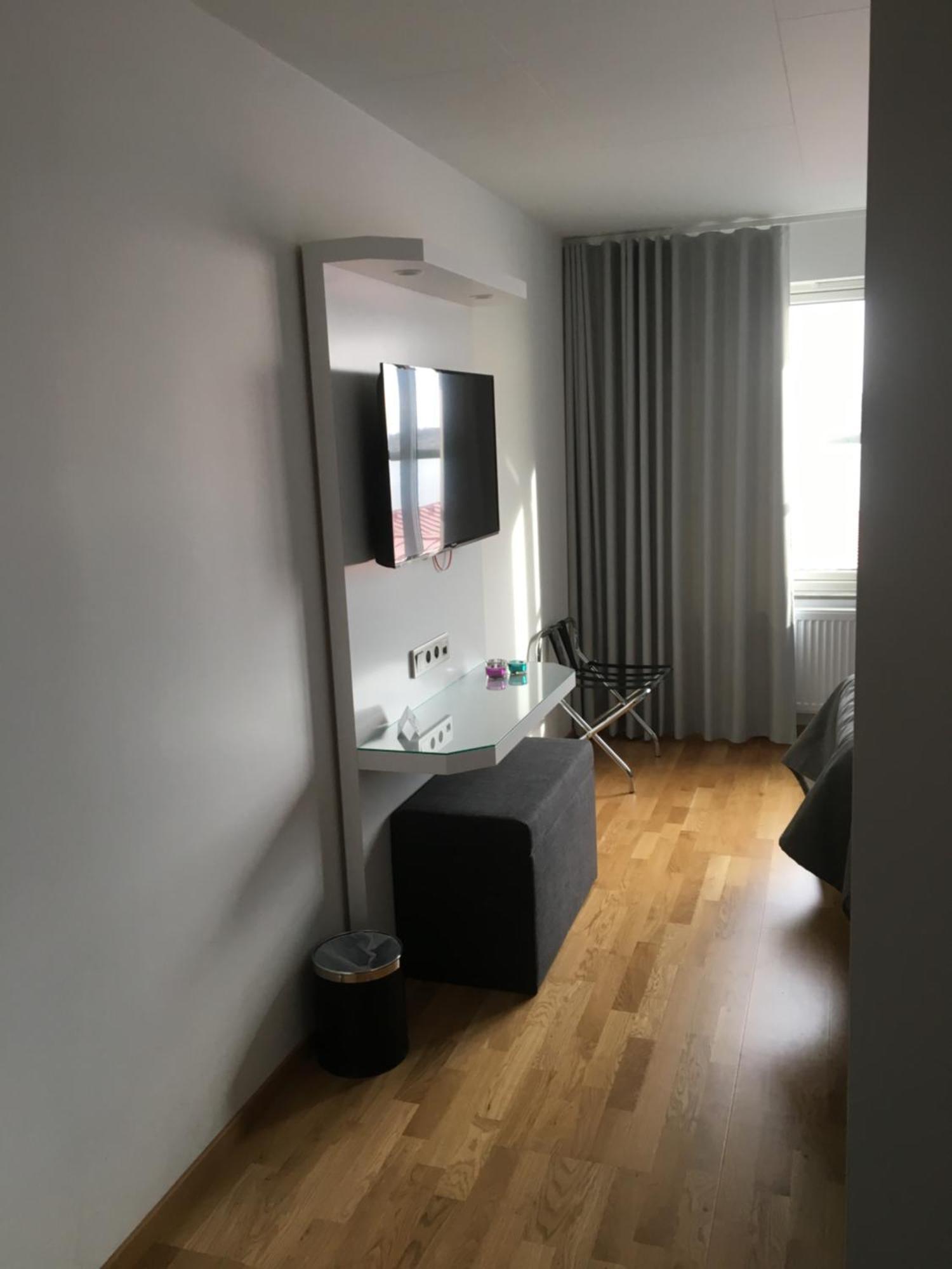 Oemc Kurshotell Ockero Exteriér fotografie
